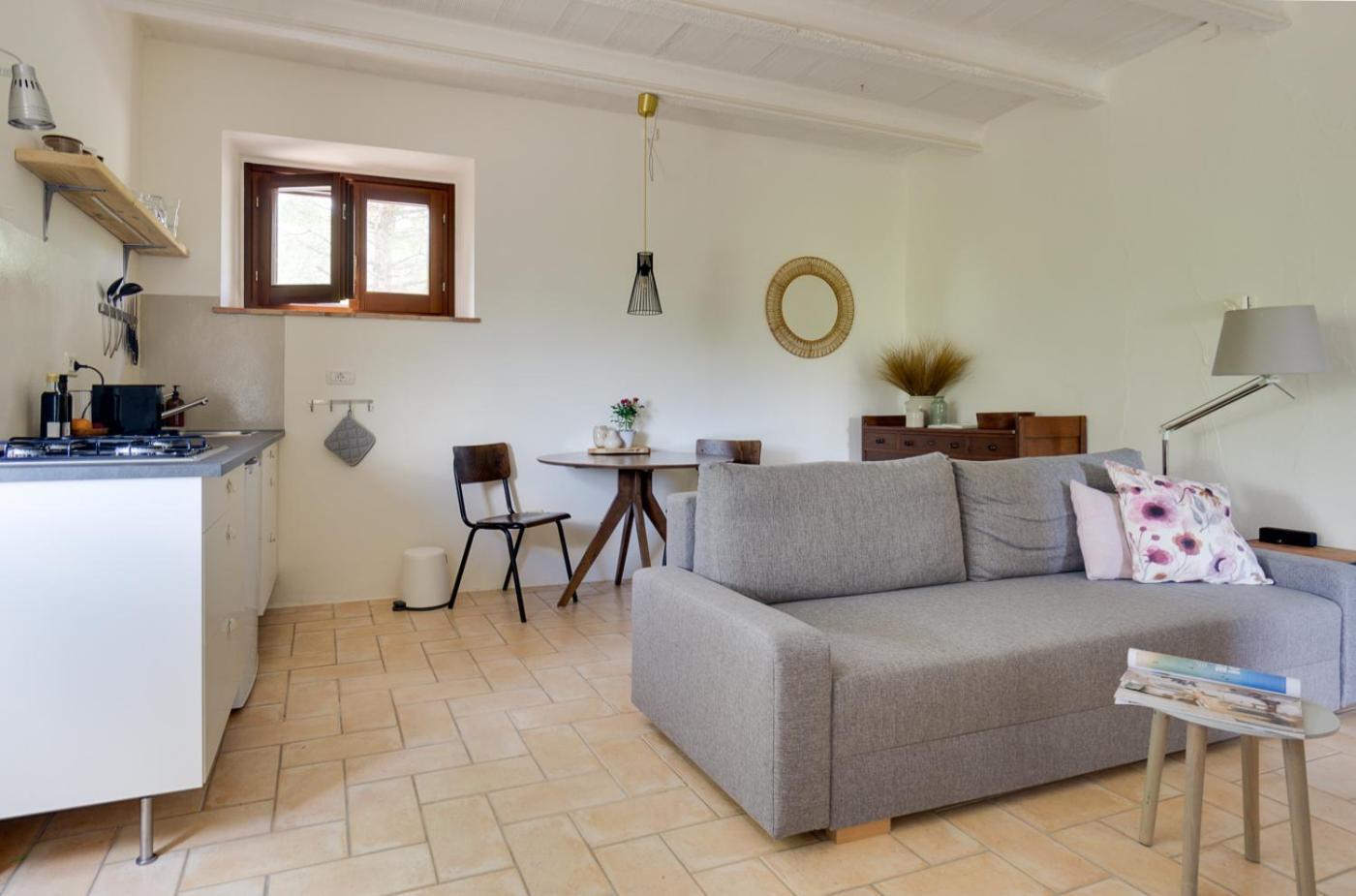 Rosa Nel Pozzo Apartments And B&B San Pietro  Ngoại thất bức ảnh