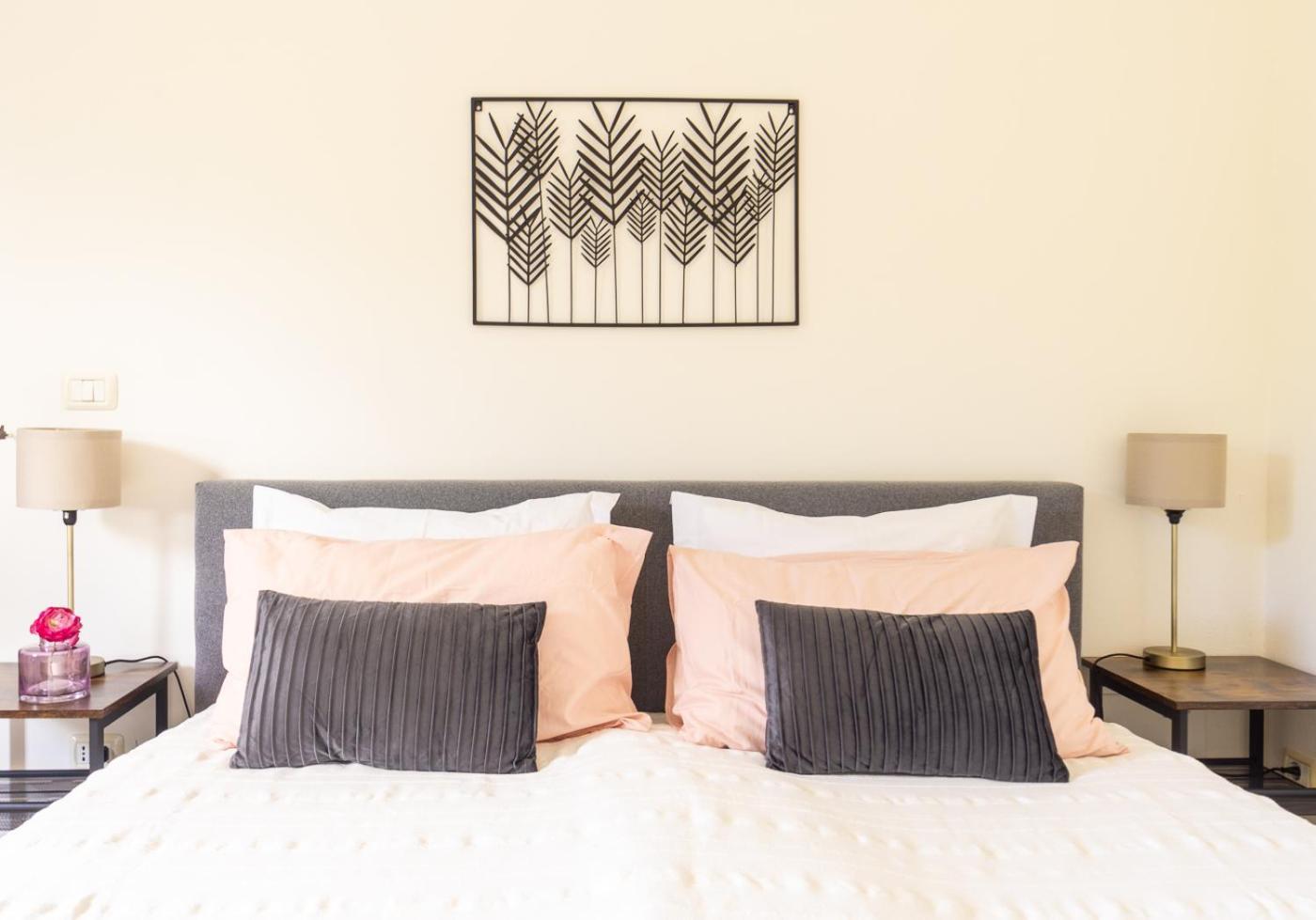 Rosa Nel Pozzo Apartments And B&B San Pietro  Ngoại thất bức ảnh