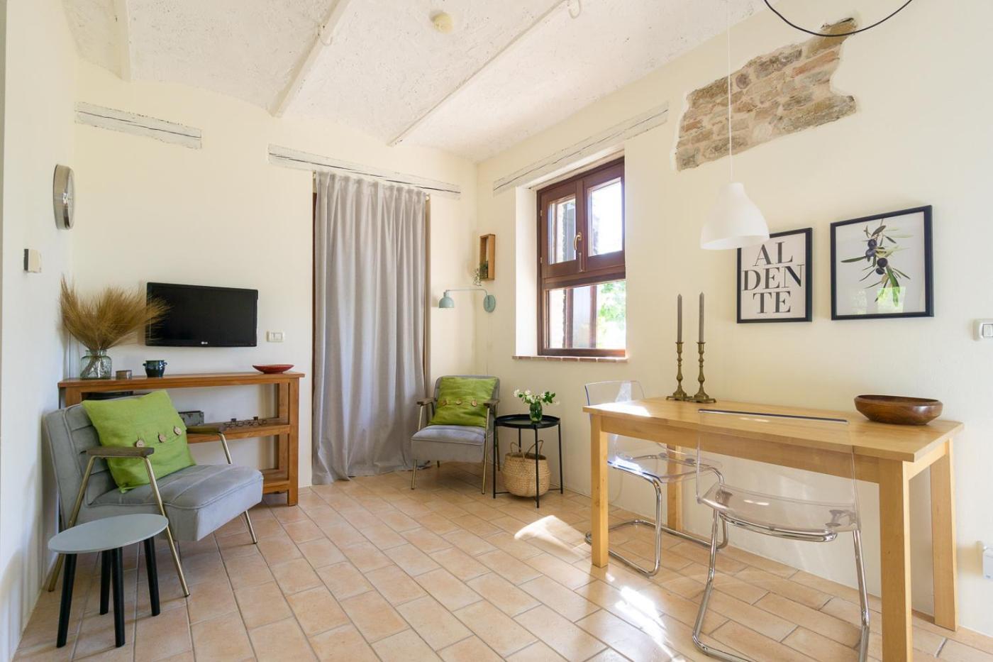 Rosa Nel Pozzo Apartments And B&B San Pietro  Ngoại thất bức ảnh